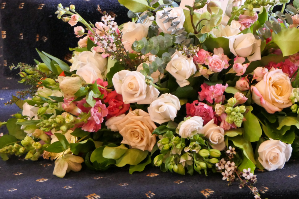 flower bouquet seen at a peaceful celebration of life event at The Oaks Grandview Venue
